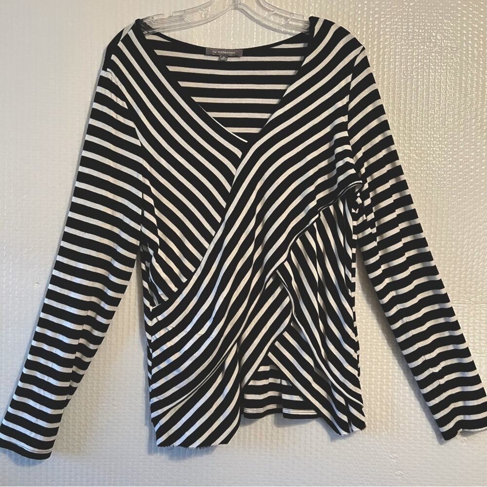NY Collection black, and white striped long sleeve. Vee neck